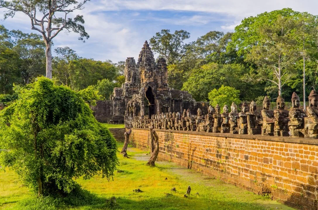 bayon gate