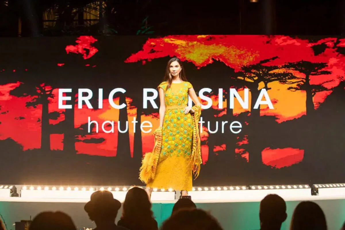 Cocktails with fashion show at Eric Raisina